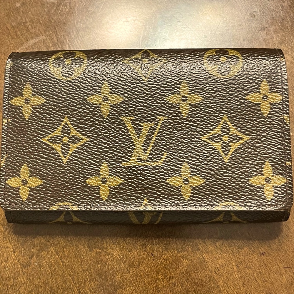 Authentic Louis Vuitton Porte Monnaie Monogram Tresor Wallet